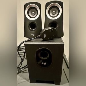 Logitech Z313 Speaker System with Subwoofer